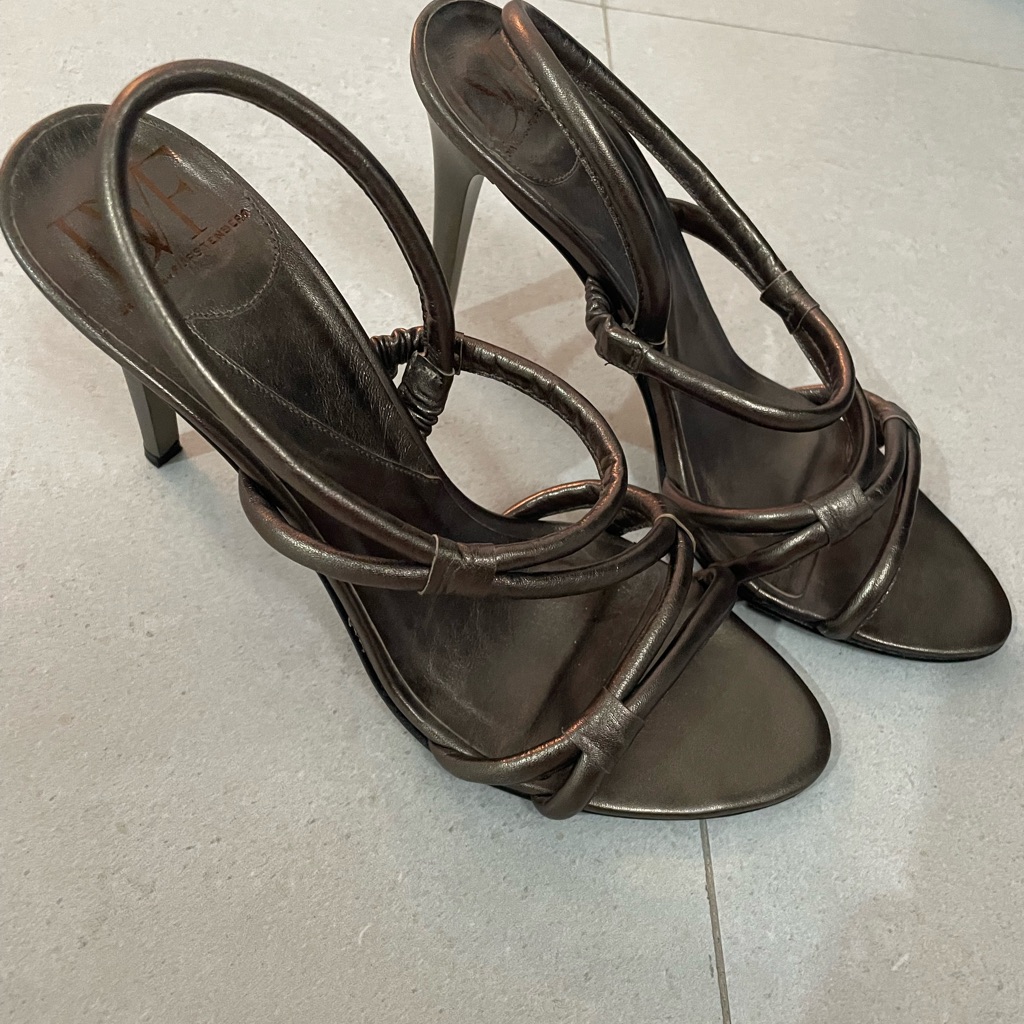 Diane Von Furstenberg Size 8 1/2 Open Toe Heels